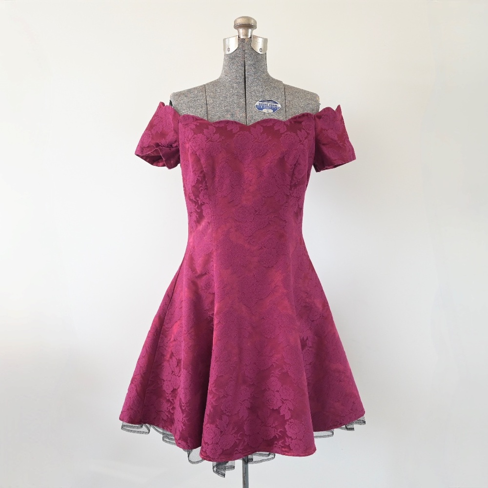 1980s-90s Roberta Cranberry Floral Jacquard Off the Shoulder Dress Size 7/8 | Ma